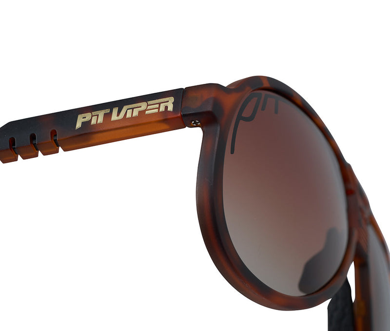 / Polarized Brown Fade | im_ready_for_my_closeup.JPG | Studio view of The Landlocked Jethawk with polarized brown fade lens