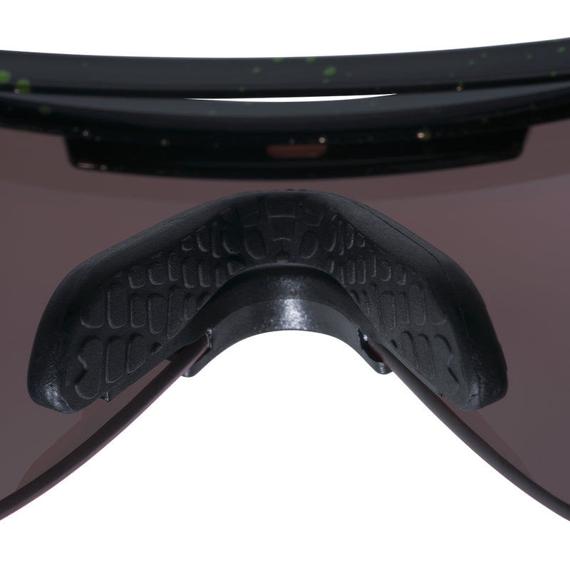 HDPV Polarized Orange / Regular | gotcha_nose.JPG | Studio view of The Monster Bull Original 2.0 with hdpv polarized orange / regular lens