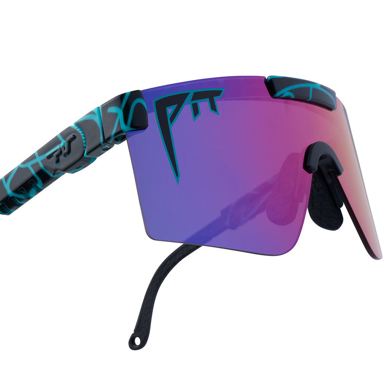 HDPV Polarized Pink-Purple / Regular | im_ready_for_my_closeup.JPG | Studio view of The Voltage Original 2.0 with hdpv polarized pink-purple / regular lens