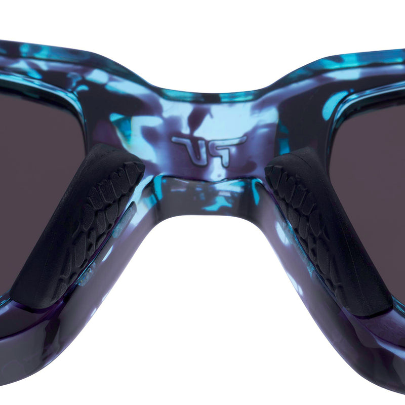 / HDPV Polarized Blue | gotcha_nose.jpg | Studio view of The Seatort Turboshaft with hdpv polarized blue lens