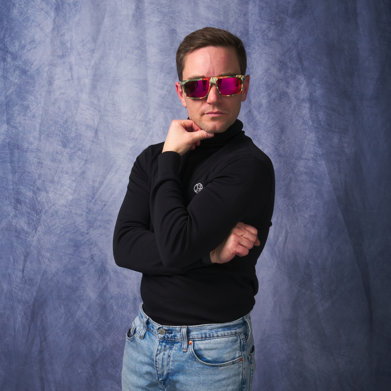 / HDPV Polarized Red | photo_of_person_2.JPG | Person wearing The Actualbush Turboshaft with HDPV Polarized Red lens